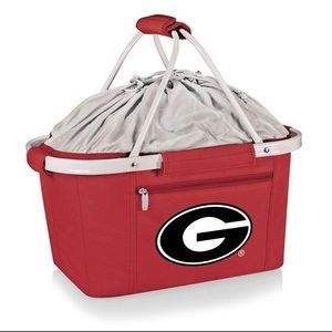 UGA PICNIC BASKET.